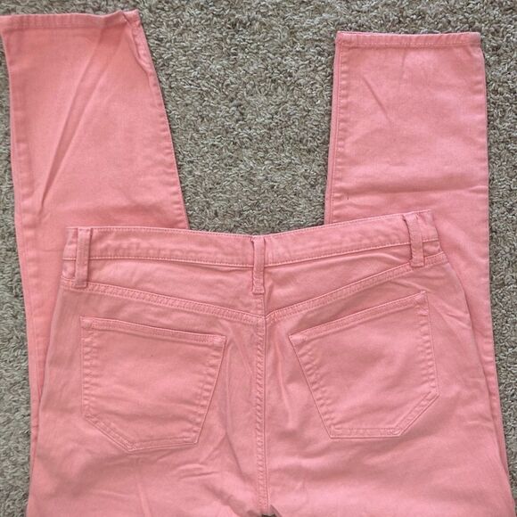 GAP 1969 girlfriend cropped jeans color is Soft - Picture 6 of 10